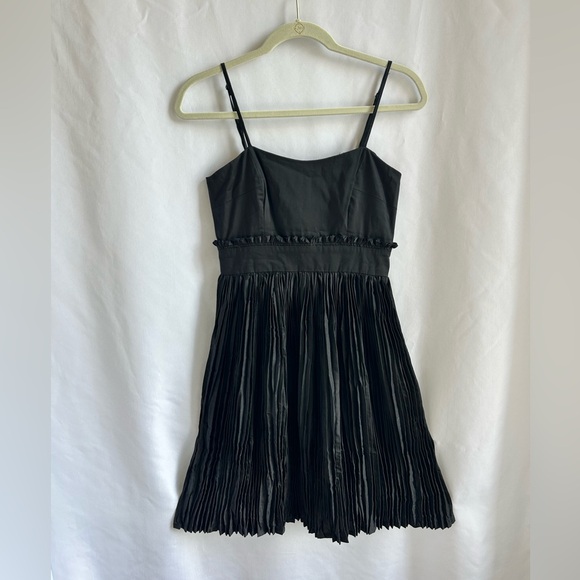 French Connection Dresses & Skirts - French Connection Black Pleated Dress